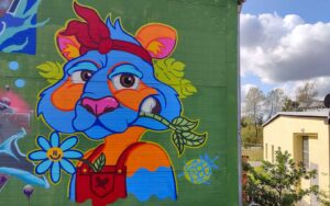 Bavarian Safari Graffiti Jam Landsberg 2023 Streetart by Tosca blauer Hase mit rotem Stirnband