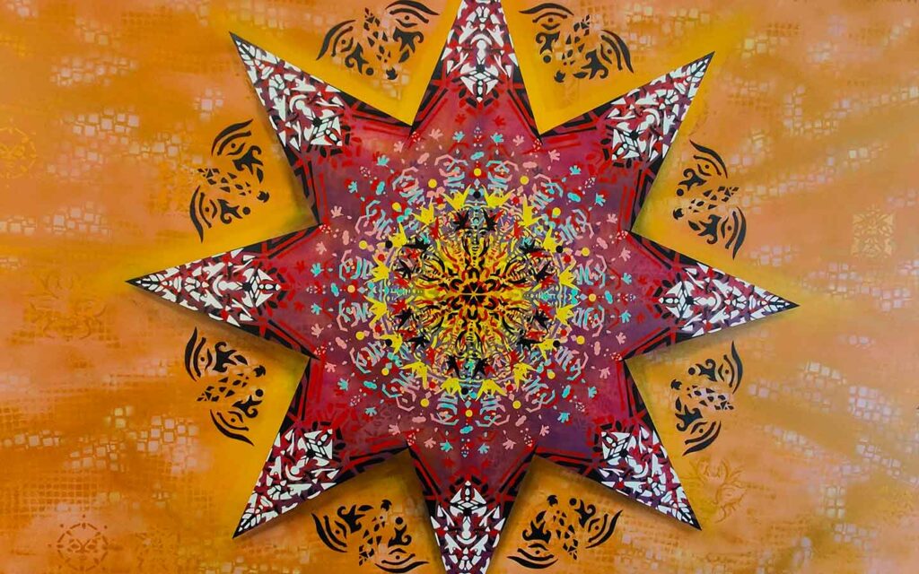 Neue Ornamente: das Hauptmotiv in der Zederpassage am Hauptplatz von Landsberg am Lech - Galerieverein Landsberg - 2023 - Streetart-Gestaltung durch Erwa.One - aufwendiges Stern-Förmiges Mandala gesprüht mit Schablonen