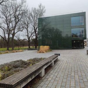 Architektur Außen Gebäude IHK Schwaben Augsburg Bildungszentrum Handwerk