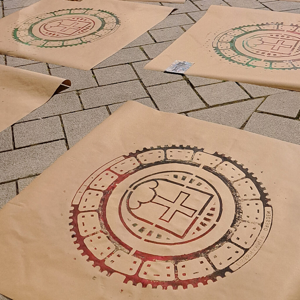 Print the City mit urban Art Künstler Erwa.One -  Lange Kunstnacht 2023 am Hauptplatz von Landsberg