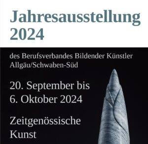Flyer der Jahresausstellung 2024 des Berufsverbandes bildender Künstler Allgöu Schwaben Süd im historischen Hofgartensaal der Residenz von Kempten