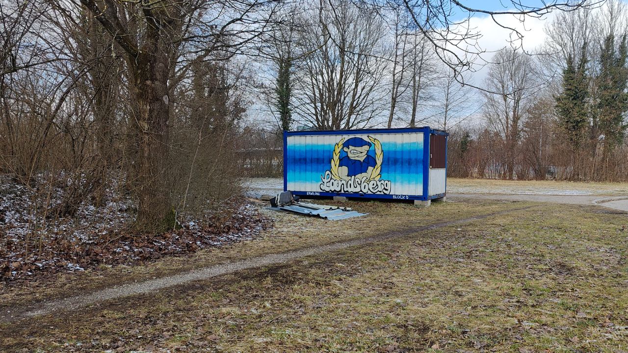 Streetart Container Gestaltung für die Fankurve Block D Riverside Kings Landsberg