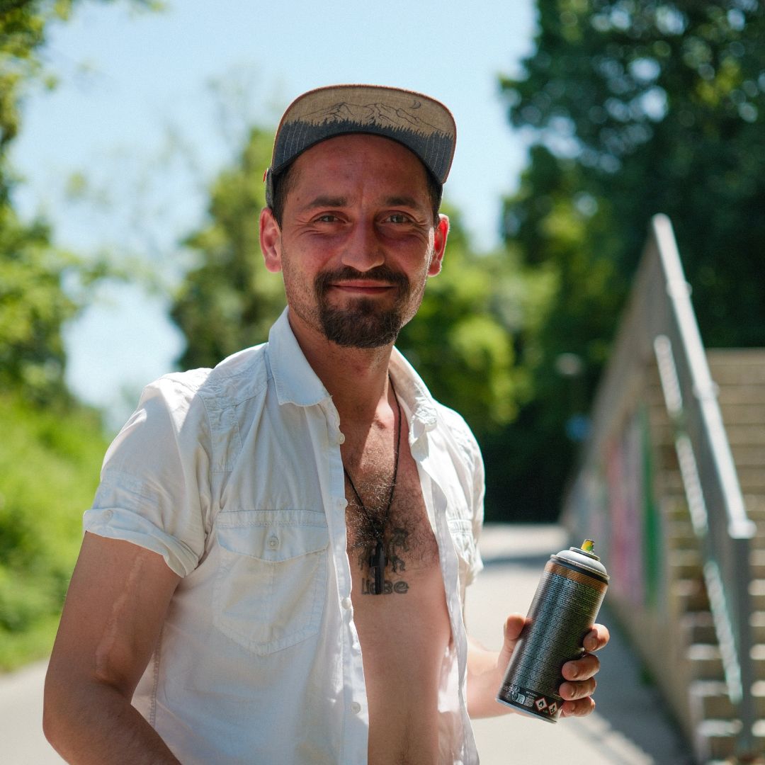 Künstler Erwa.One urbane Kunst, Streetart, Kunstvermittlung und offene Jugendarbeit im Kontext von Bildung für nachhaltige Entwicklung