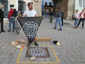 Print the City Gulli-Deckel Streetart Drucke mit Erwa.One