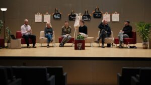 Abschlussveranstaltung Neue Kulturgeographie Augsburg 2025 "Speculative Geographies of the climate regime" mit einem DiskussionsPanel mit verschiedenen Wissenschaftler:innen