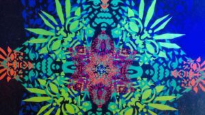 Leuchtendes Ornament in der KLangrauminstallation von ErwaOne im Rahmen der 6. Pforzheimer Kulturnacht.